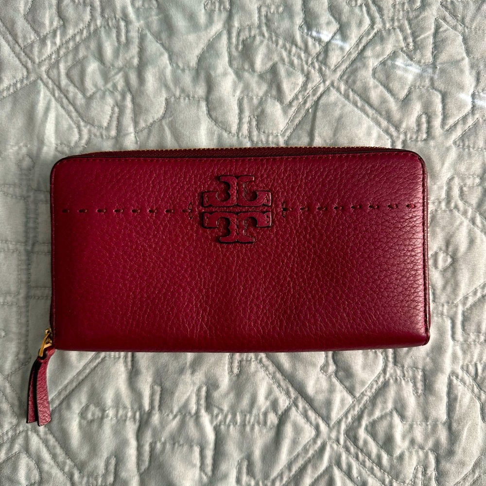Tory Burch zip continental wallet